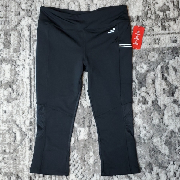 bcg Pants - NWT Black capri workout leggings